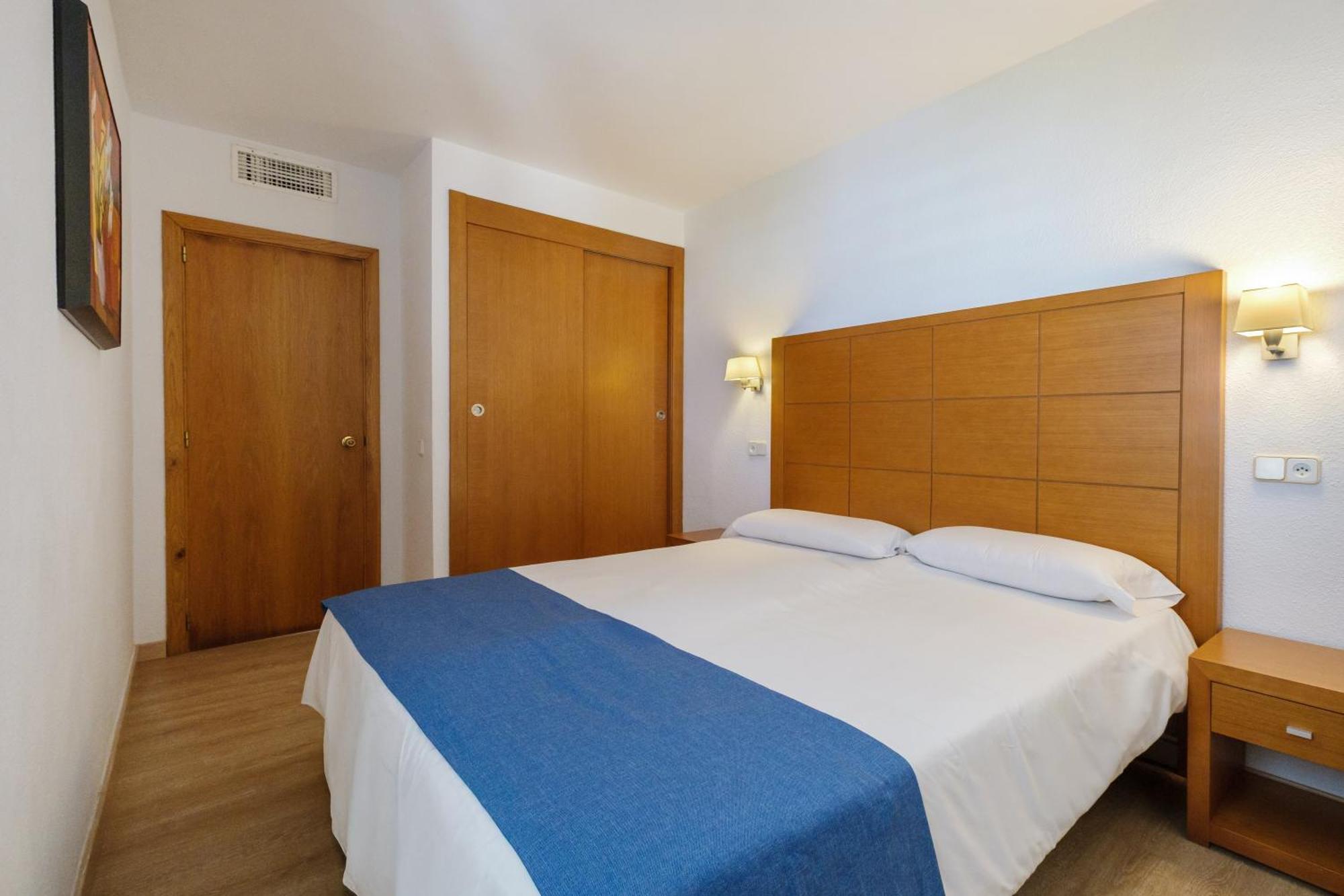 Hotel Cabot Cap De Mar Cala Bona  Habitación foto